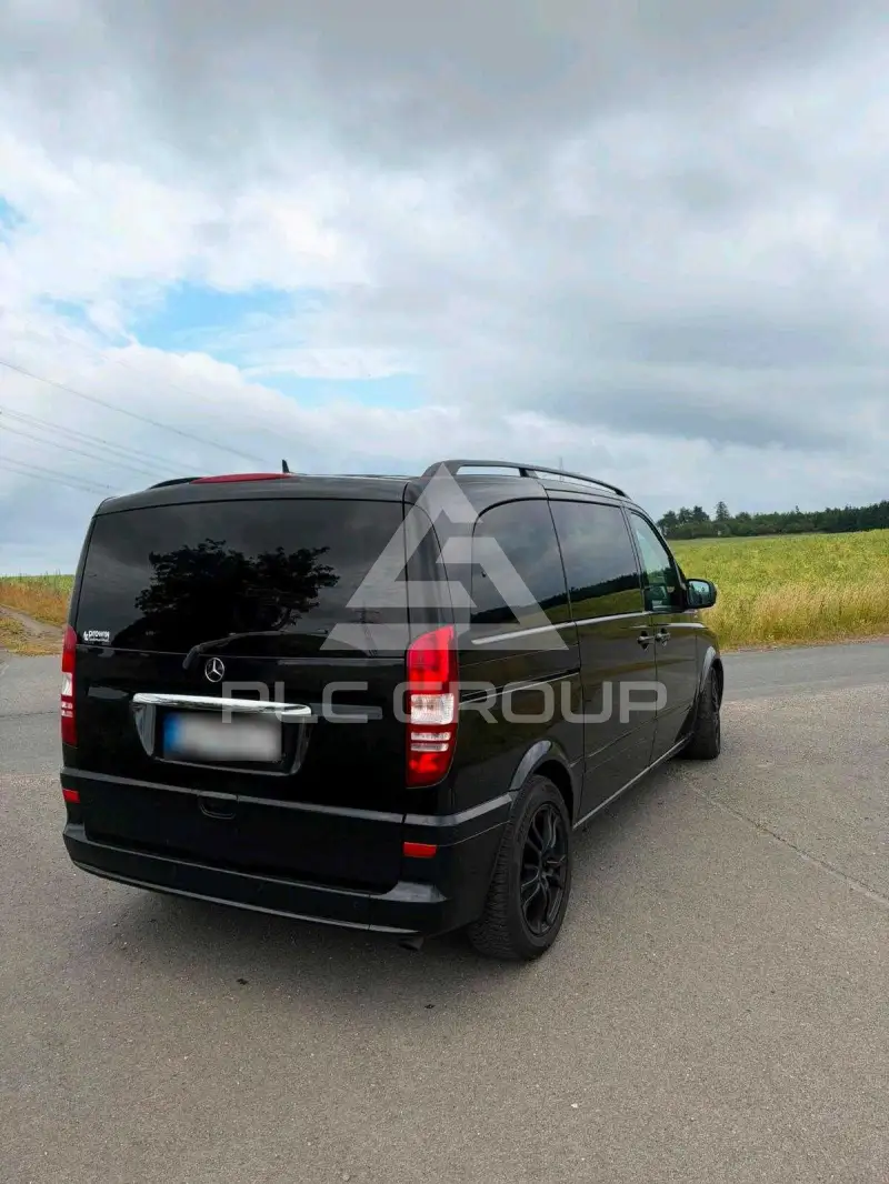 2011 Mercedes Benz Viano