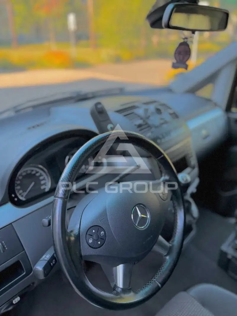2011 Mercedes Benz Viano