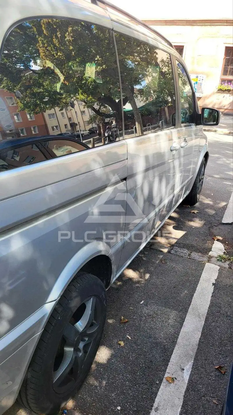2011 Mercedes Benz Viano
