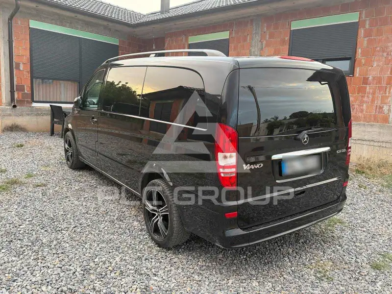 2011 Mercedes Benz Viano