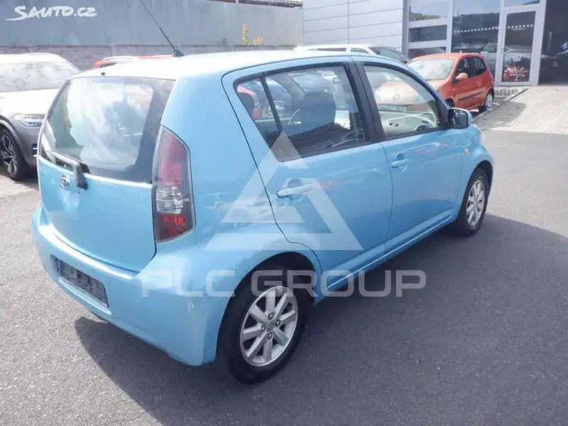2011 Daihatsu Sirion