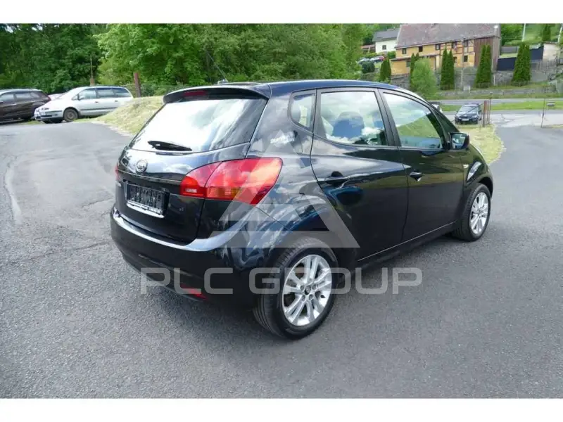 2011 KIA Venga