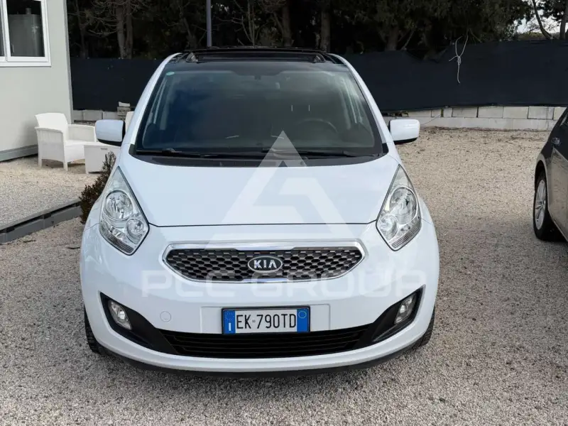 2011 KIA Venga