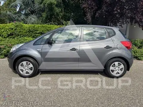 2011 KIA Venga