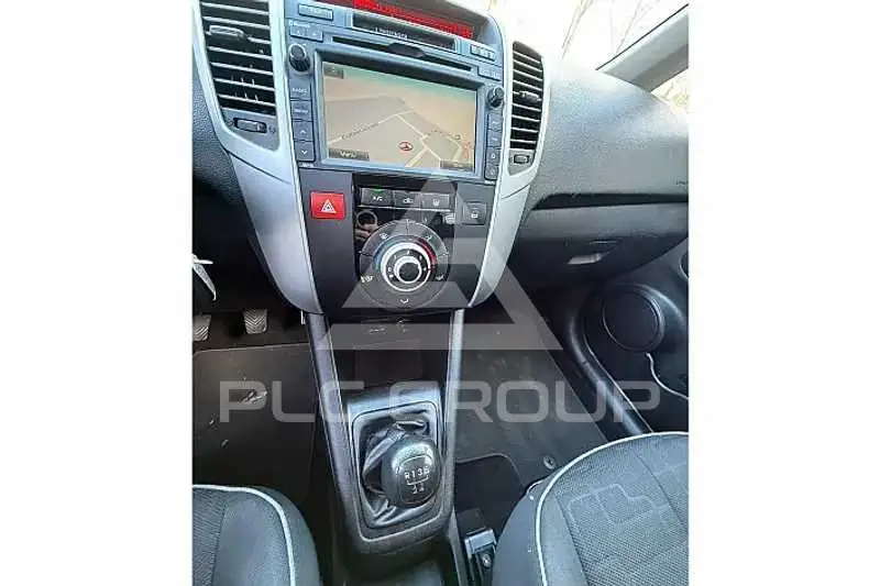 2011 KIA Venga