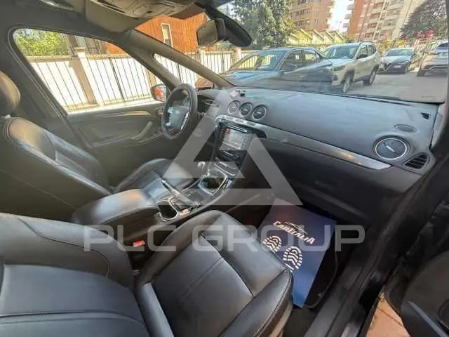 2011 Ford S-Max