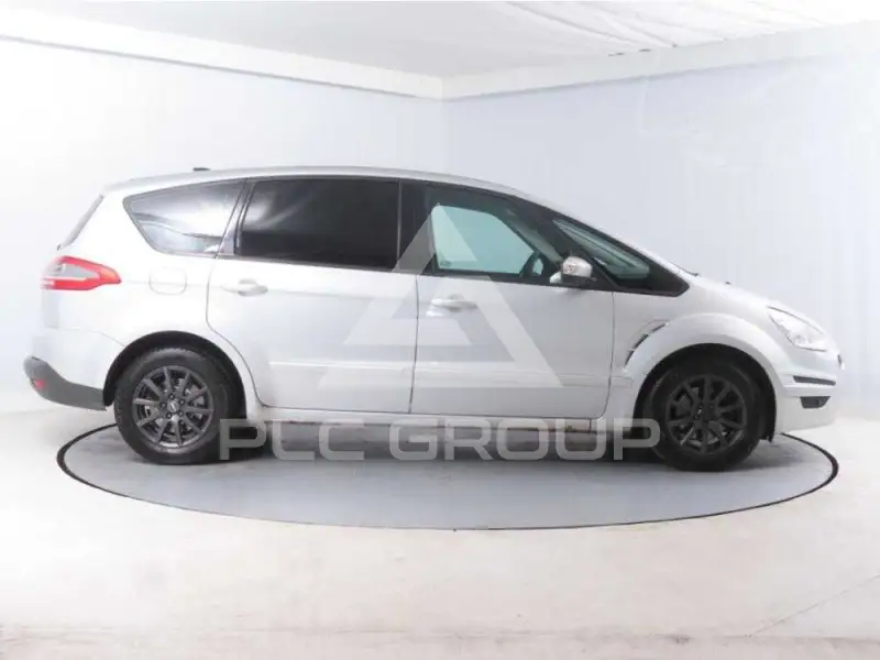 2011 Ford S-Max