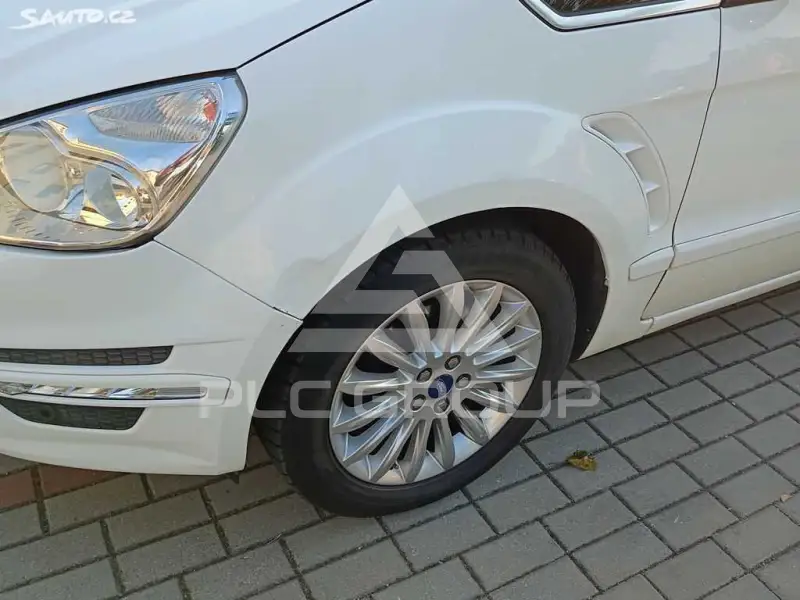 2011 Ford S-Max