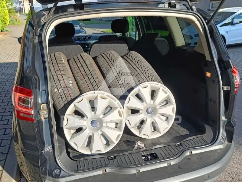 2011 Ford S-Max