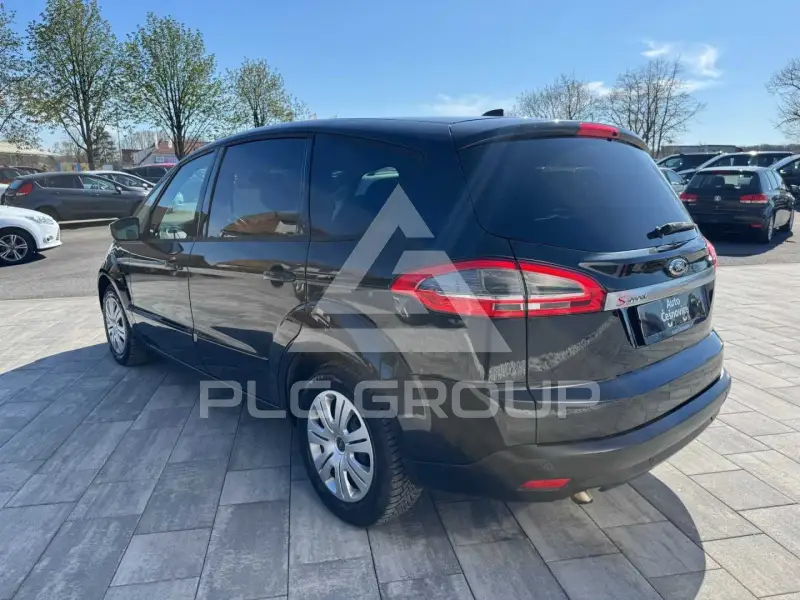 2011 Ford S-Max