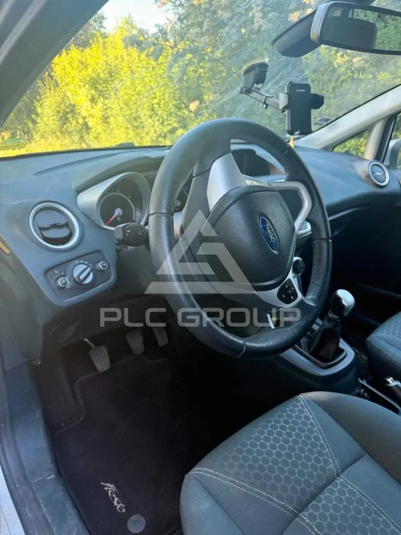 2011 Ford FIESTA