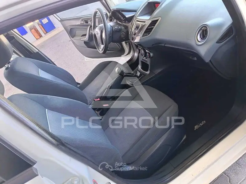 2011 Ford FIESTA