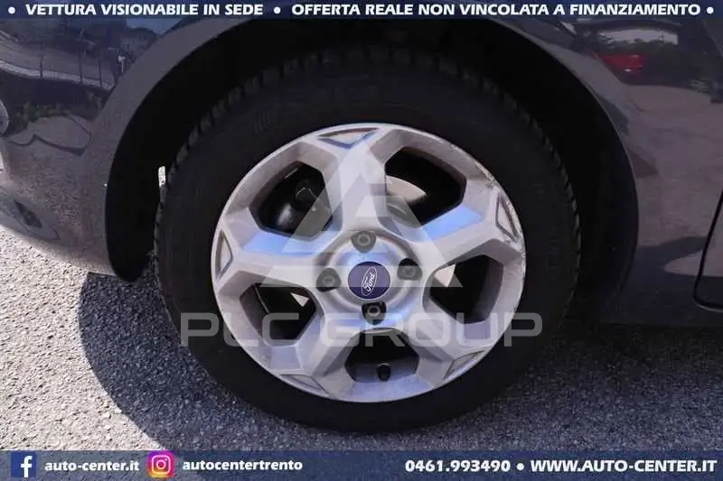2011 Ford FIESTA
