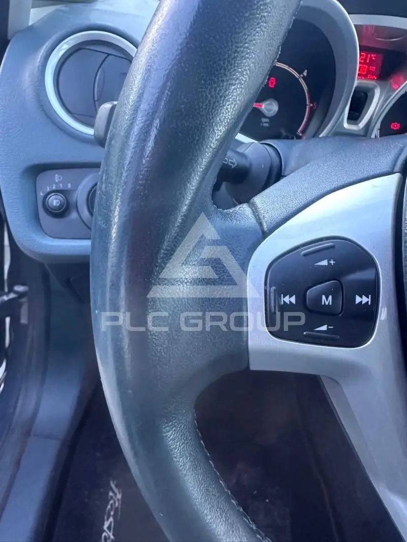 2011 Ford FIESTA