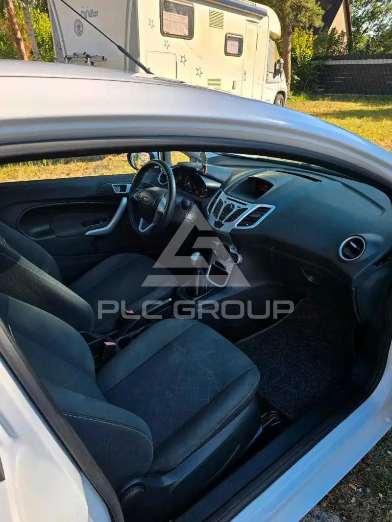 2011 Ford FIESTA