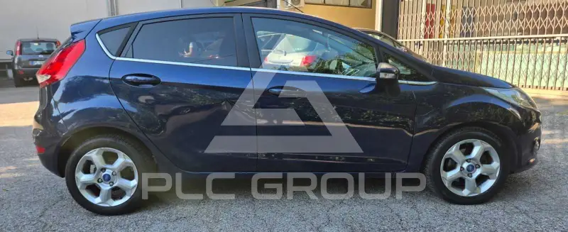 2011 Ford FIESTA