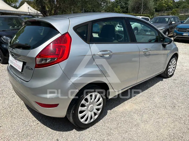 2011 Ford FIESTA