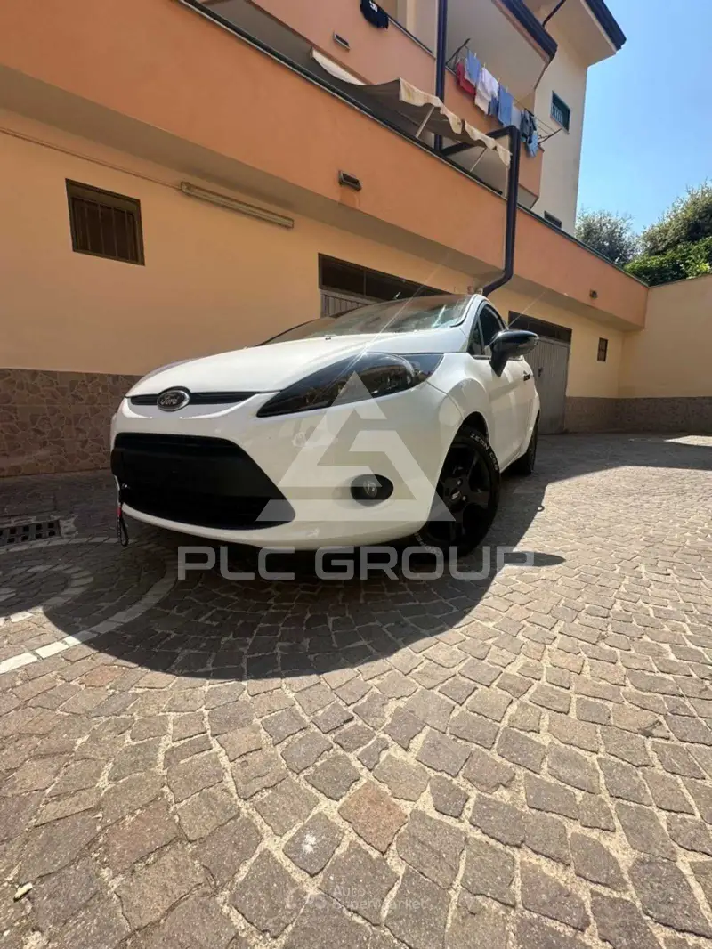 2011 Ford FIESTA