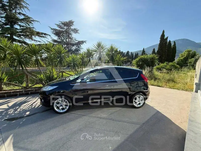 2011 Ford FIESTA