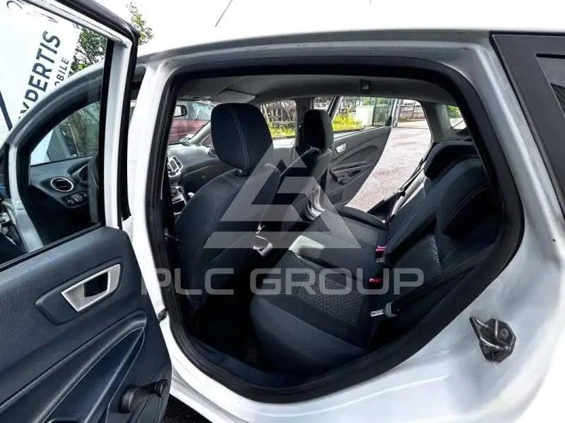 2011 Ford FIESTA
