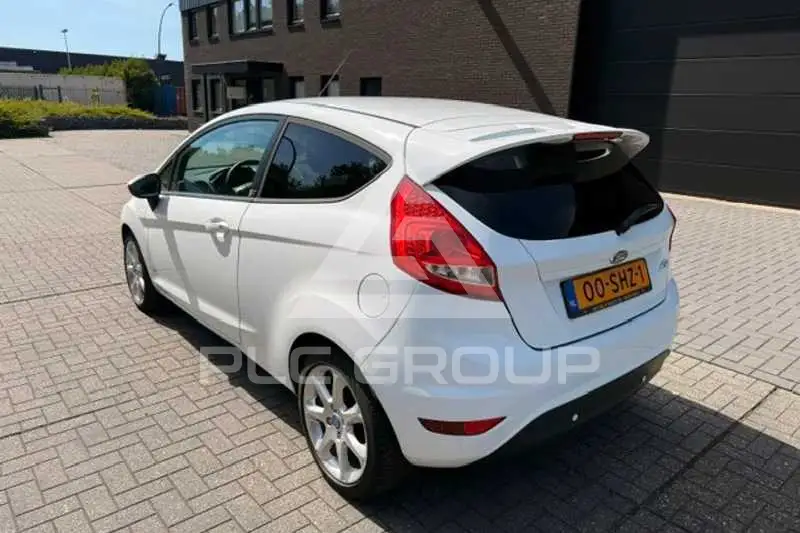 2011 Ford FIESTA
