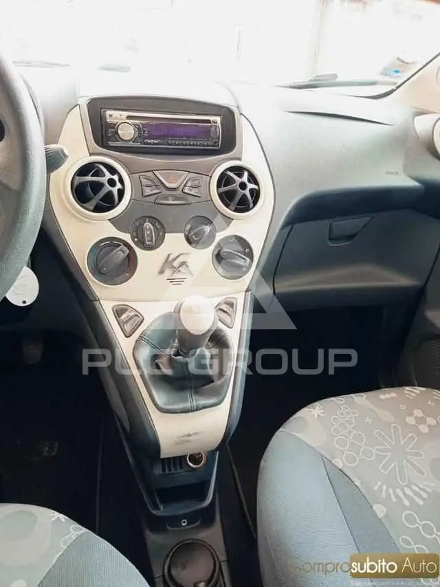 2011 Ford KA