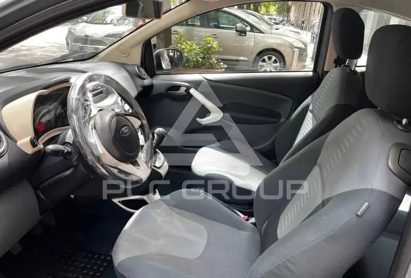 2011 Ford KA
