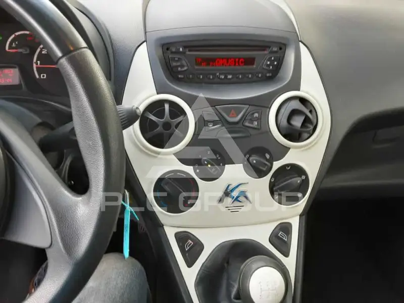2011 Ford KA