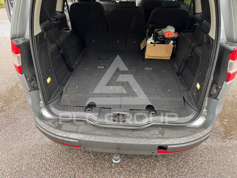 2011 Ford GALAXY