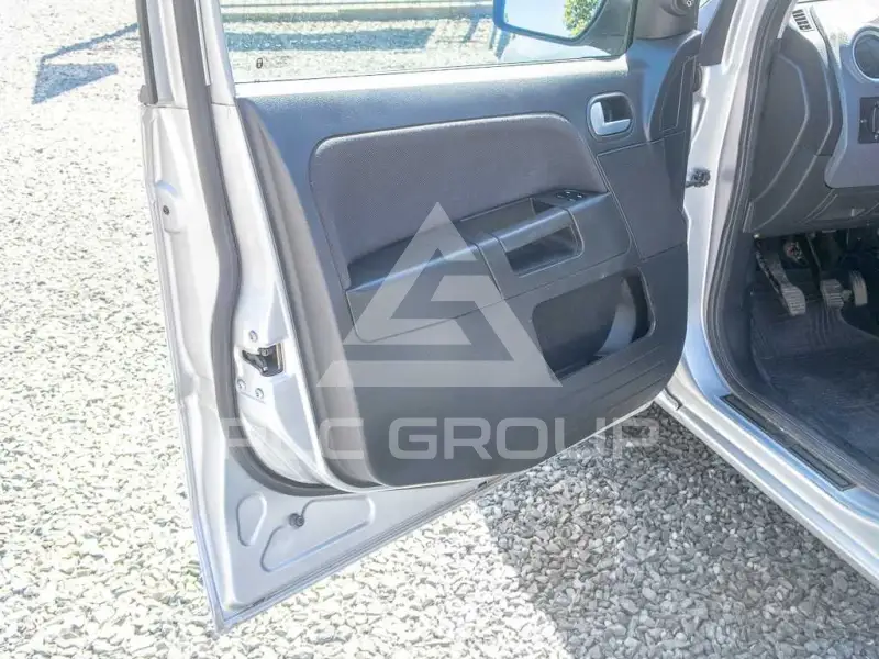 2011 Ford FUSION