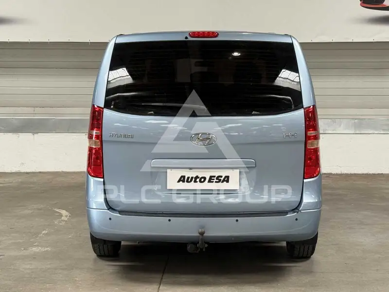 2011 Hyundai H-1