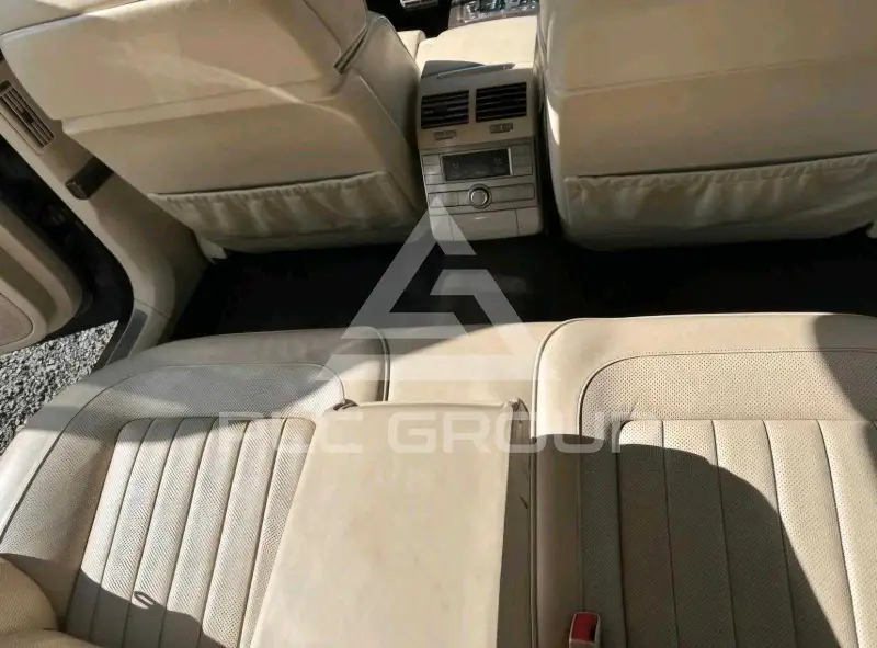 2011 Volkswagen PHAETON