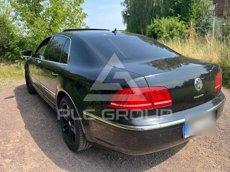 2011 Volkswagen PHAETON