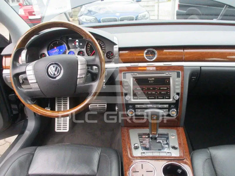 2011 Volkswagen PHAETON