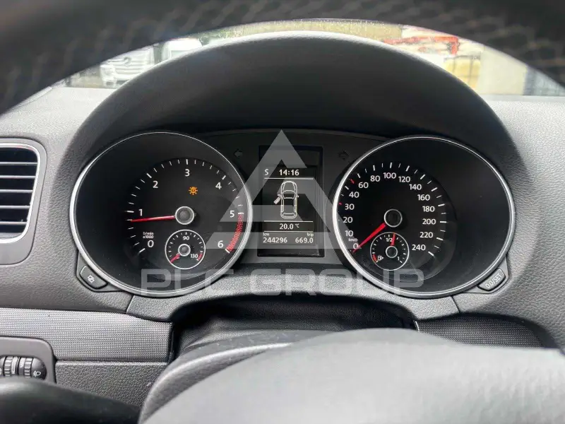 2011 Volkswagen GOLF