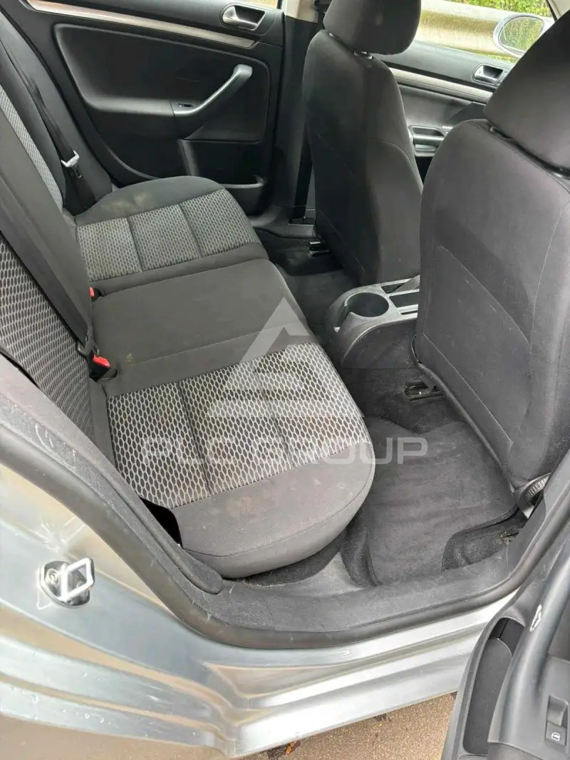 2011 Volkswagen GOLF
