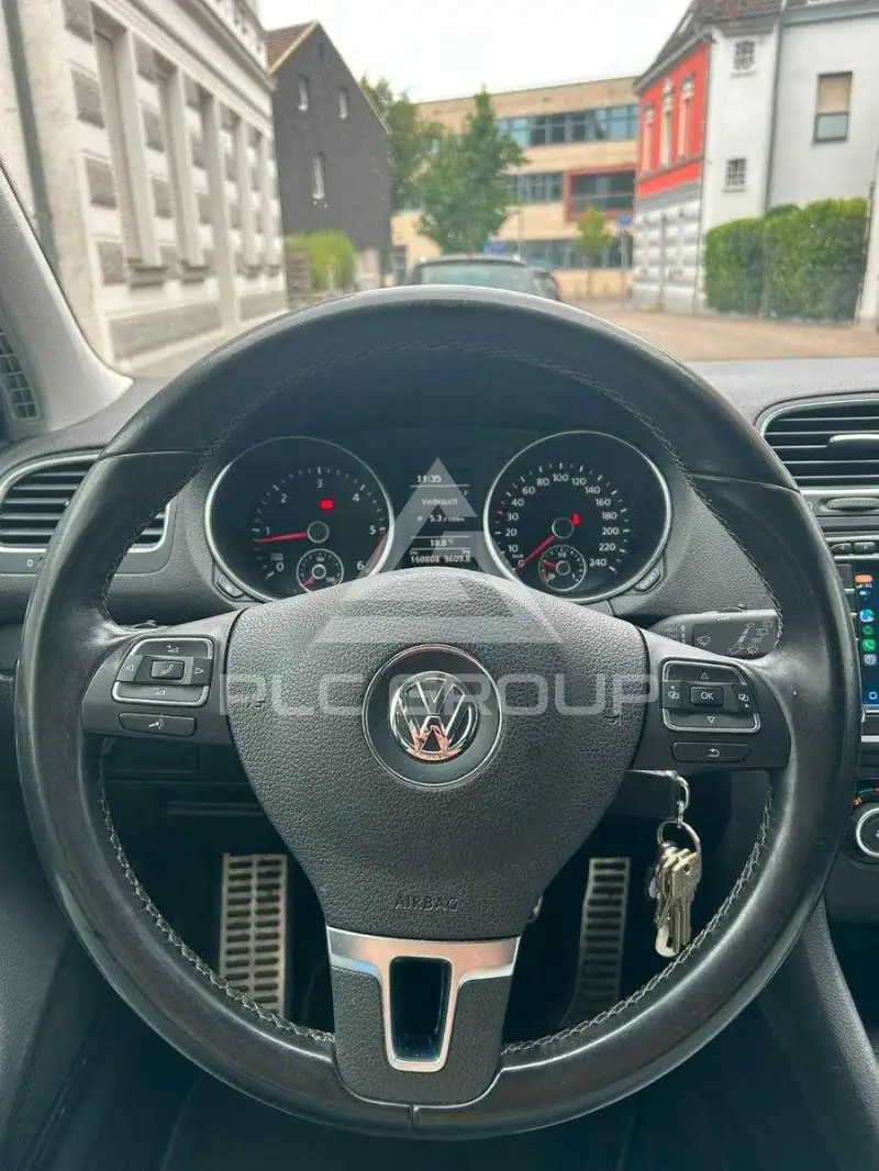 2011 Volkswagen GOLF