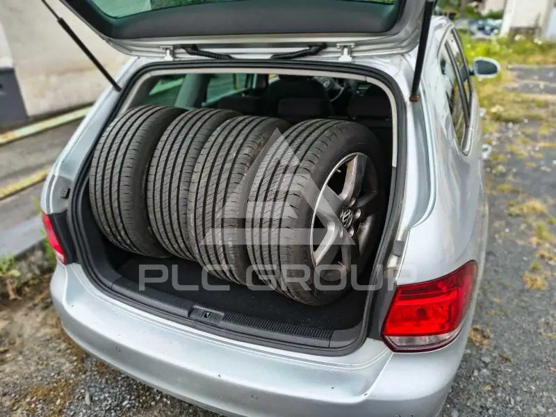 2011 Volkswagen GOLF