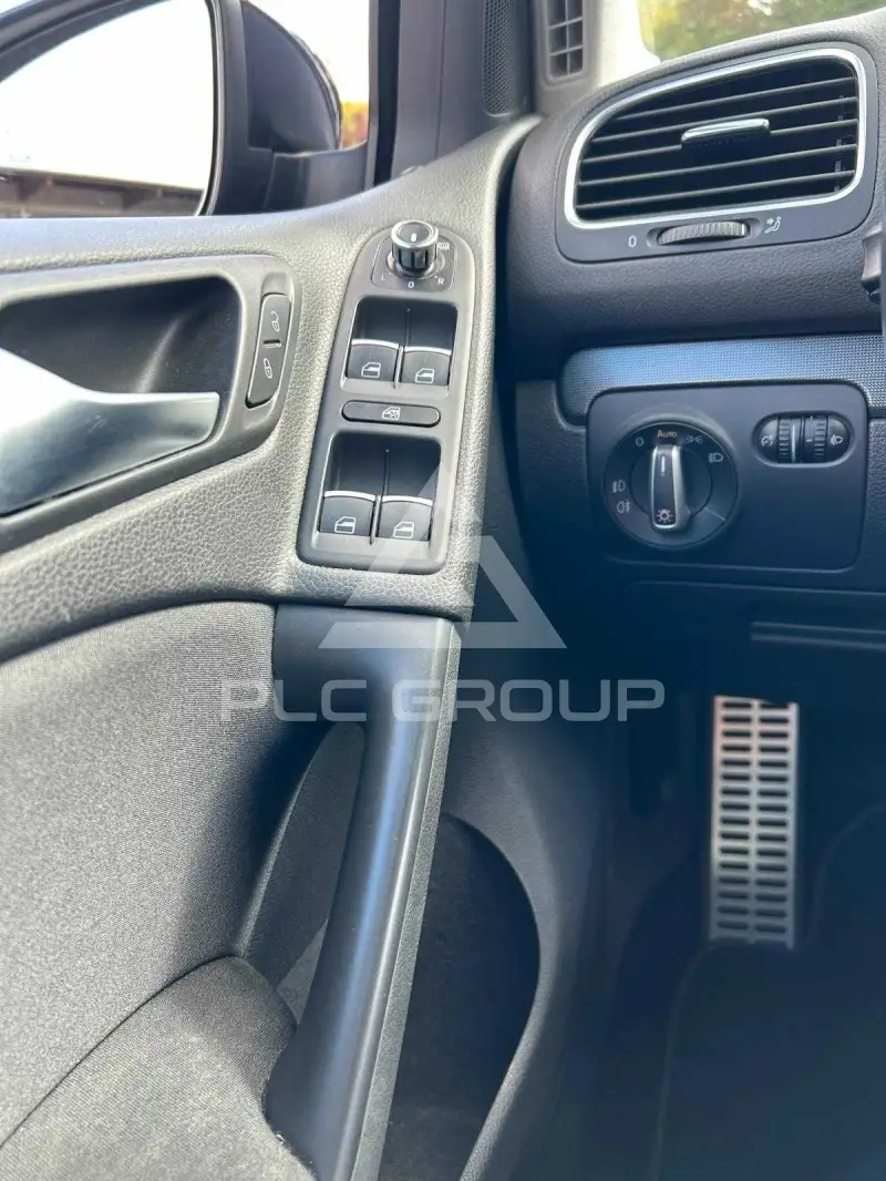 2011 Volkswagen GOLF