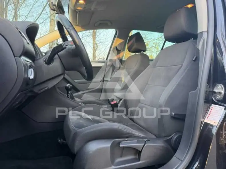 2011 Volkswagen GOLF