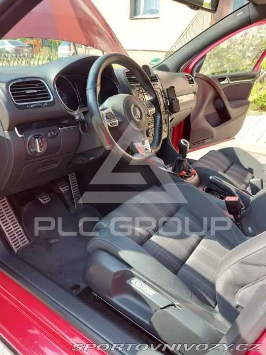 2011 Volkswagen GOLF