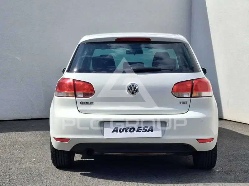2011 Volkswagen GOLF