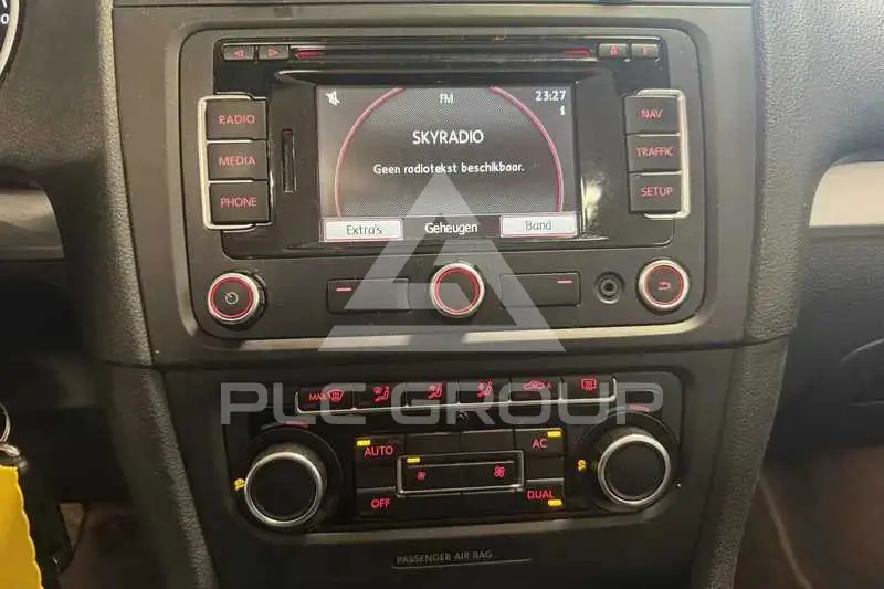 2011 Volkswagen GOLF