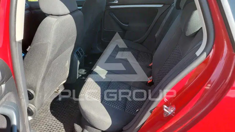 2011 Volkswagen GOLF