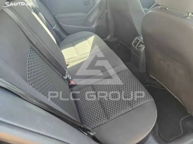 2011 Volkswagen GOLF