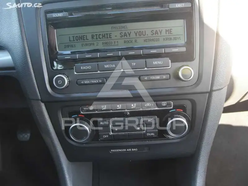 2011 Volkswagen GOLF