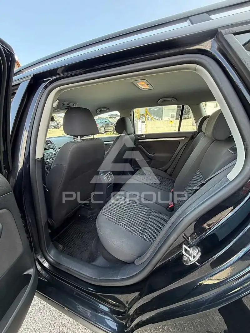 2011 Volkswagen GOLF