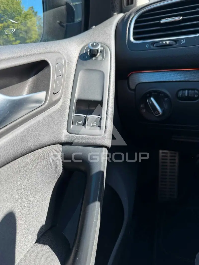2011 Volkswagen GOLF