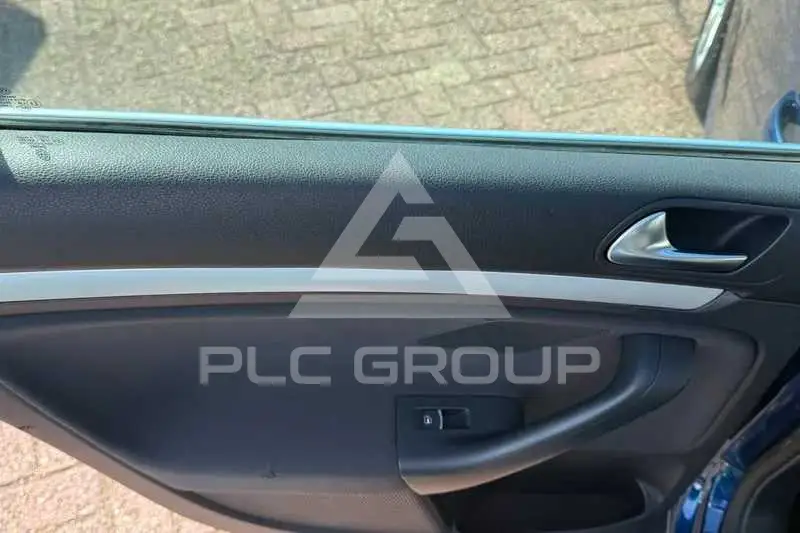 2011 Volkswagen GOLF