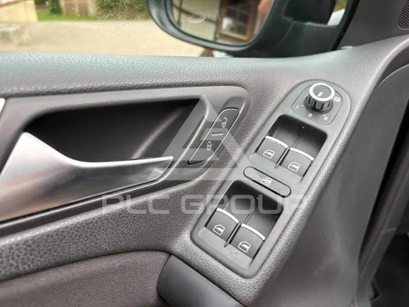 2011 Volkswagen GOLF